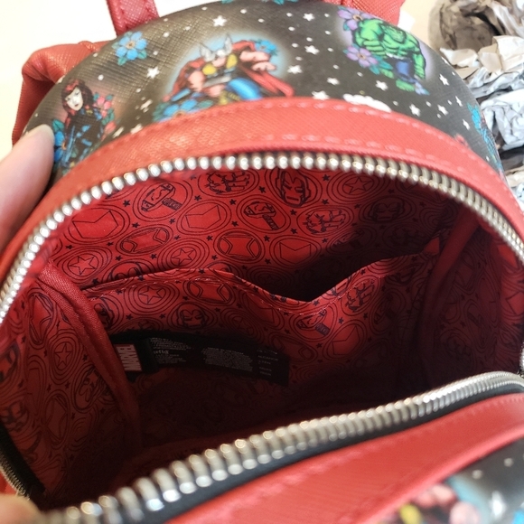 NEW LOUNGEFLY-MARVEL-AVENGERS-TATTOO MINNI BACKPACK main image 4
